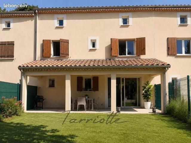 Villa 4 pièces 108 m²