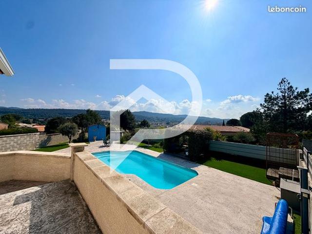 Villa 4 pièces 108 m²