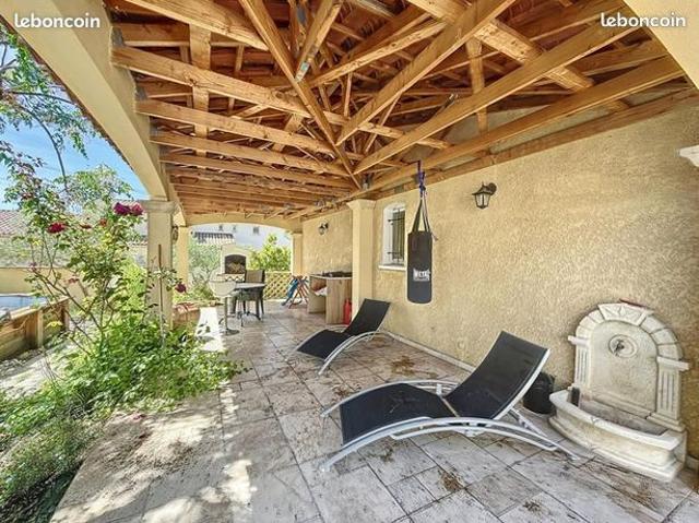 Villa 4 pièces 110 m²