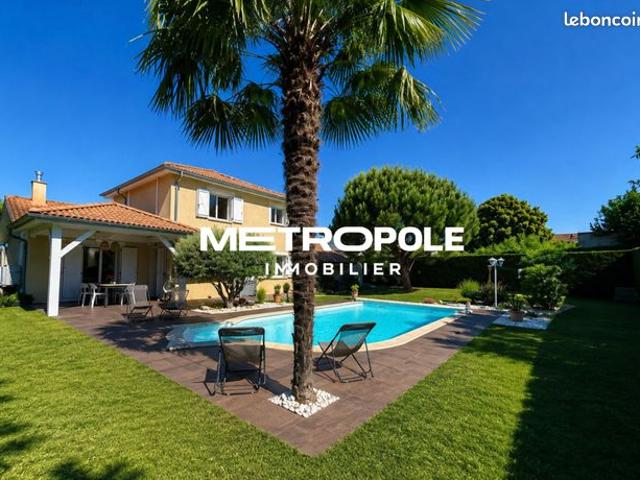 Villa 4 pièces 110 m²