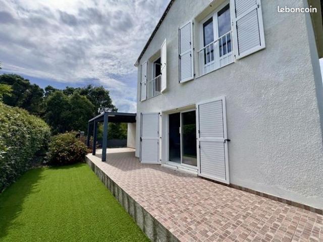 Villa 4 pièces 111 m²