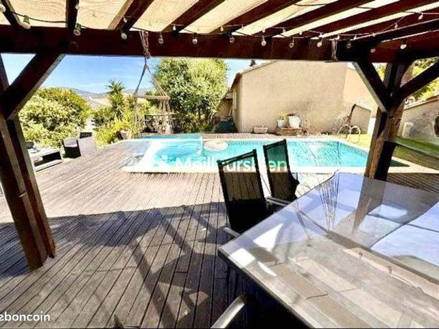 Villa 4 pièces 111 m²