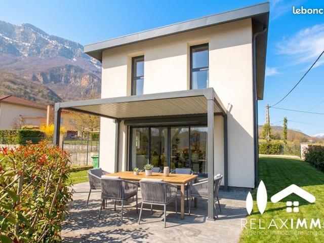 Villa 4 pièces 115 m²