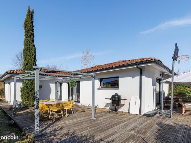 Villa 4 pièces 117 m²