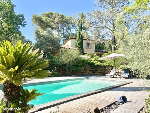 Villa 4 pièces 117 m²