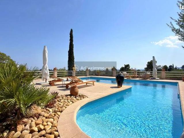 Villa 5 pièces 117 m²