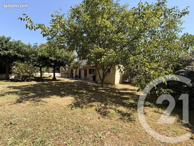 Villa 4 pièces 118 m²