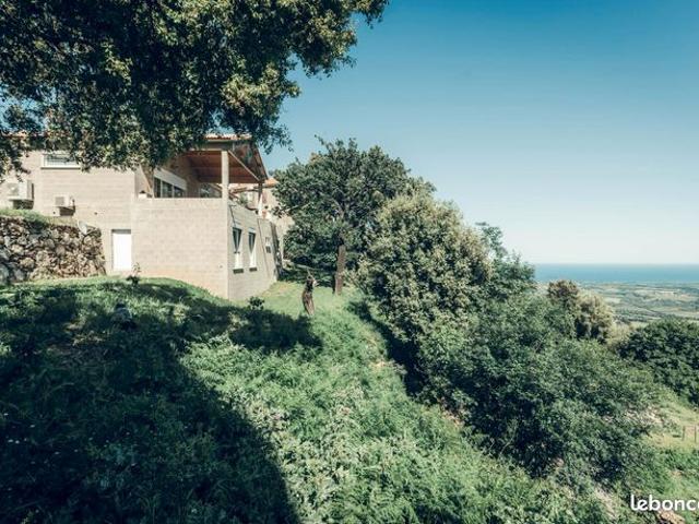 Villa 4 pièces 118 m²