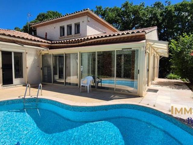 Villa 4 pièces 120 m²