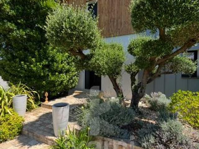 Villa 4 pièces 120 m²