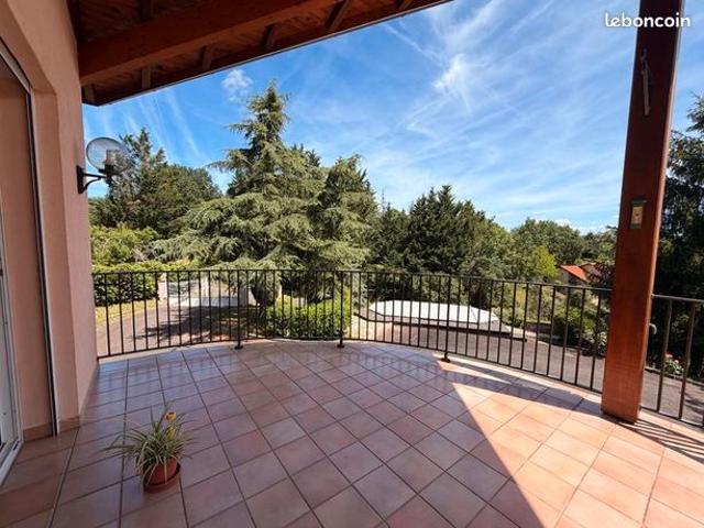 Villa 4 pièces 120 m²