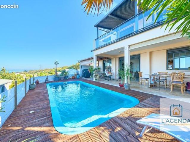 Villa 4 pièces 120 m²