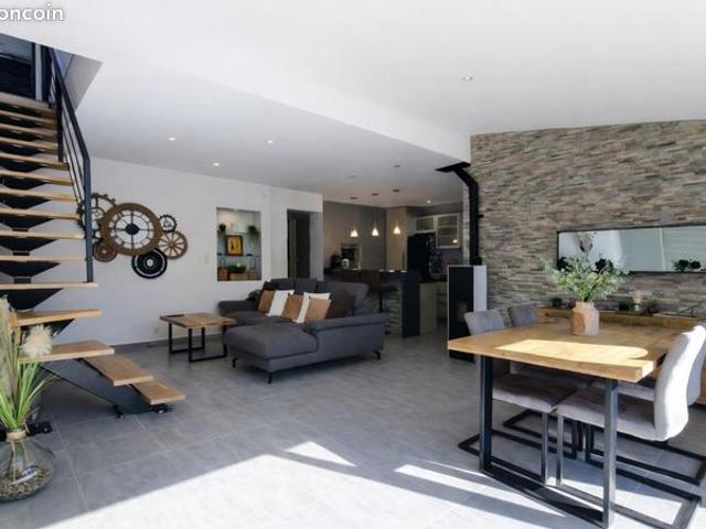 Villa 4 pièces 120 m²