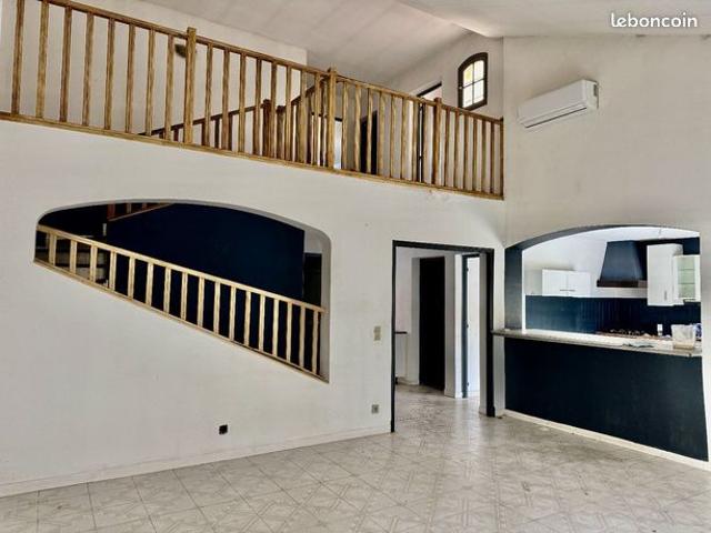 Villa 4 pièces 121 m²