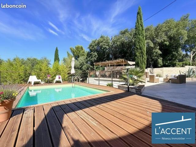 Villa 4 pièces 121 m²