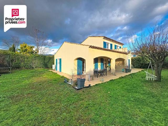 Villa 4 pièces 122 m2 avec double garage et jardin de 600 m2
