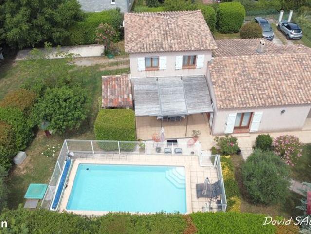 Villa 4 pièces 122 m²
