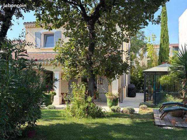 Villa 4 pièces 122 m²