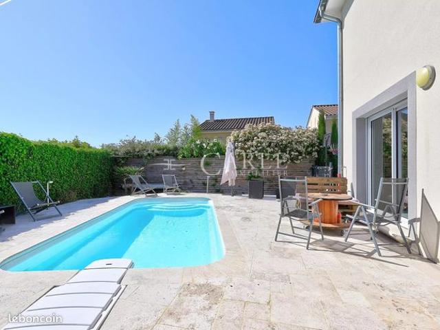 Villa 4 pièces 123 m²