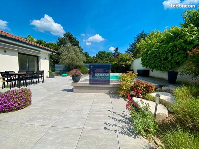 Villa 4 pièces 123 m²