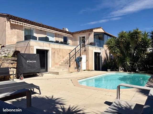 Villa 5 pièces 128 m²