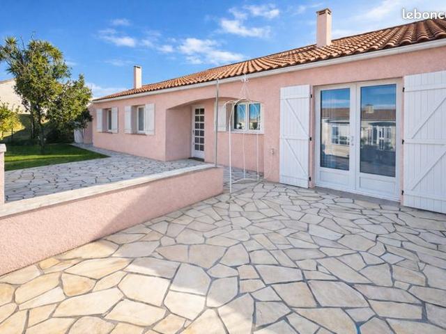 Villa 4 pièces 127 m²