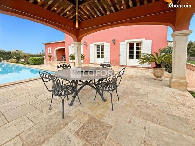 Villa 4 pièces 127 m²