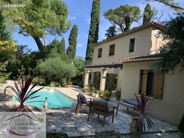 Villa 4 pièces 128 m²