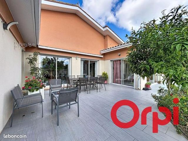 Villa 4 pièces 128 m²
