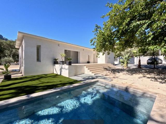Villa 4 pièces 128 m²