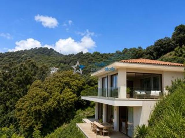 Villa 4 pièces 128 m²