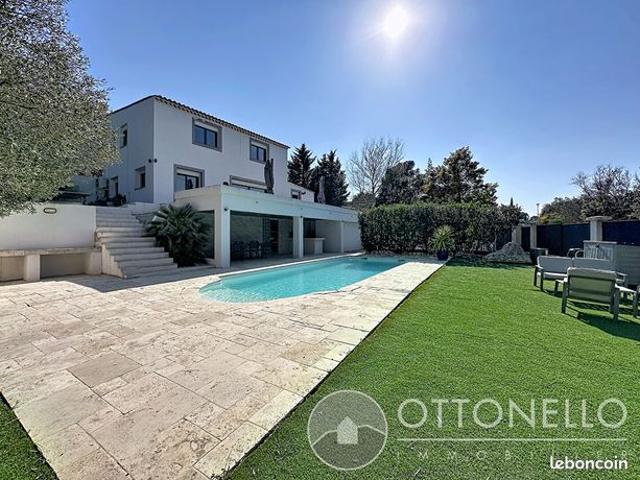 Villa 4 pièces 129 m²