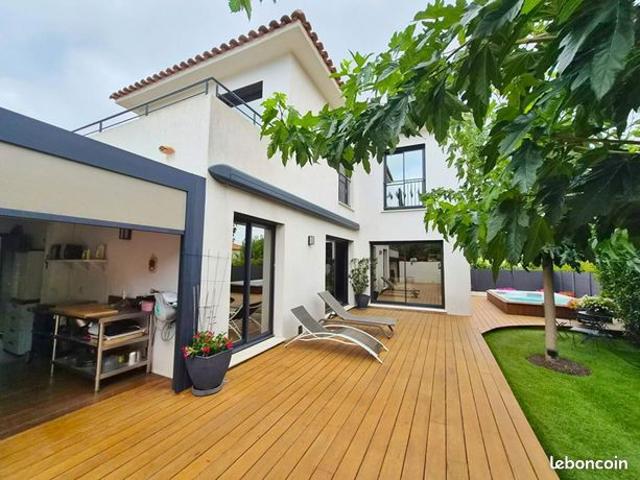Villa 4 pièces 129 m²