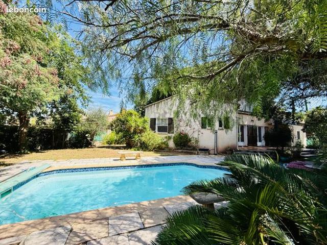 Villa 4 pièces 130 m²
