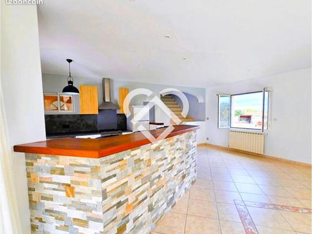 Villa 4 pièces 130 m²
