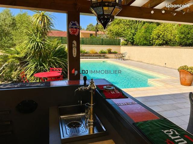Villa 4 pièces 130 m²