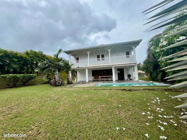 Villa 4 pièces 130 m²