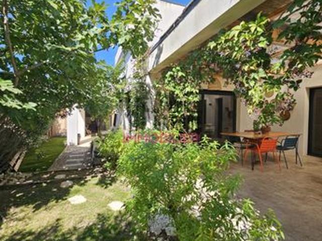 Villa 4 pièces 130 m²