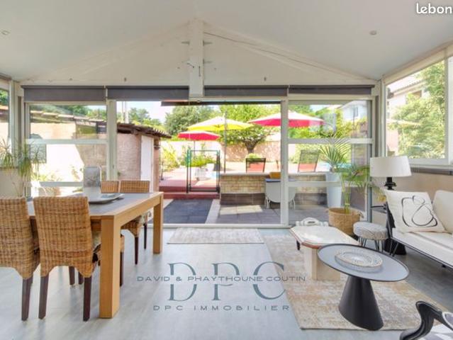 Villa 4 pièces 130 m²