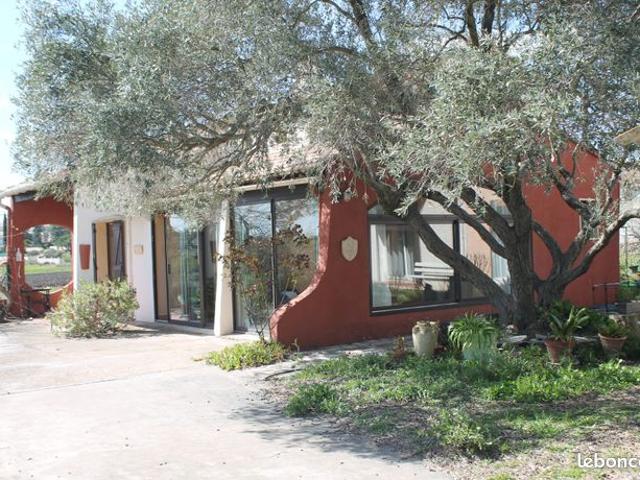 Villa 4 pièces 130 m²