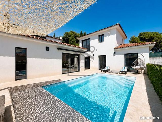 Villa 4 pièces 131 m²