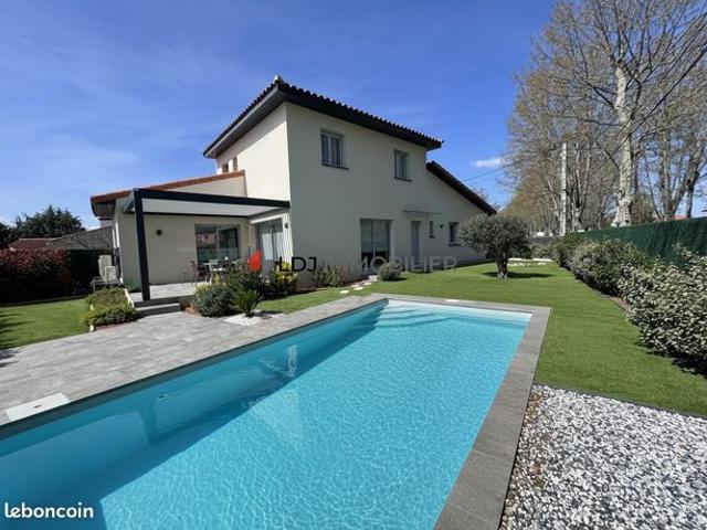 Villa 4 pièces 131 m²