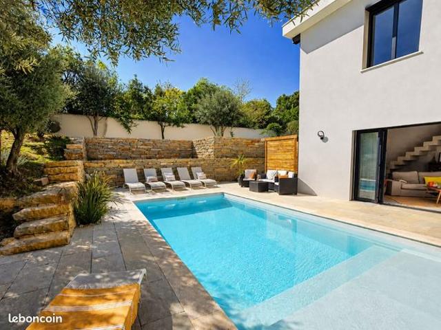 Villa 4 pièces 132 m²