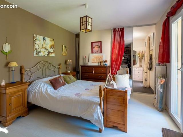 Villa 4 pièces 132 m²