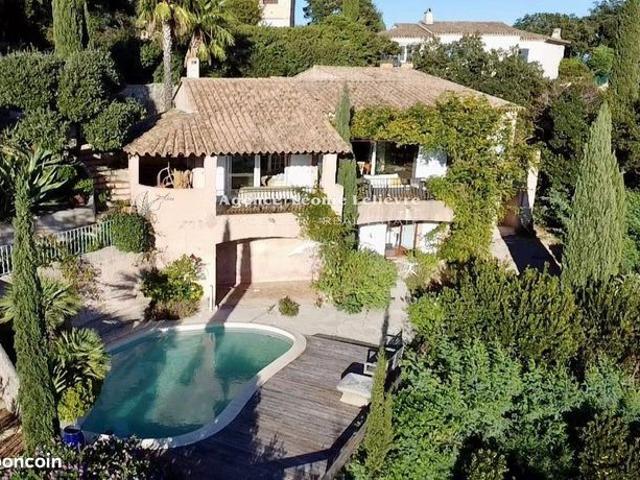 Villa 4 pièces 133 m²