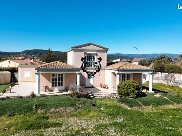 Villa 4 pièces 134 m²