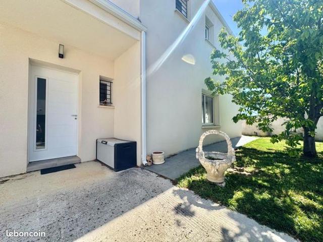 Villa 4 pièces 134 m²