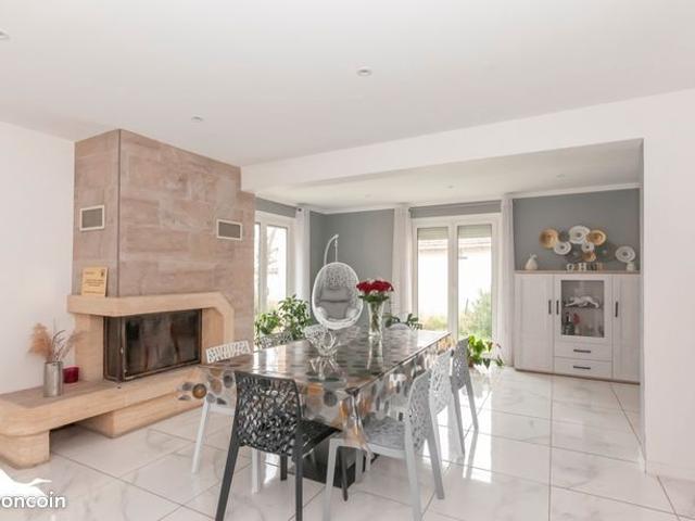 Villa 4 pièces 135 m²