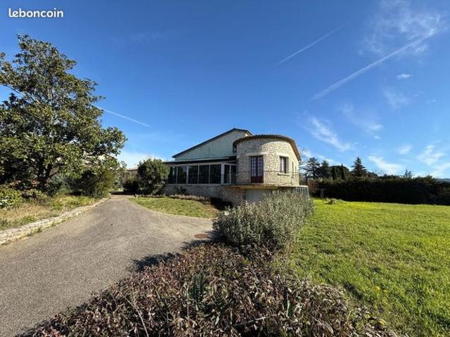 Villa 4 pièces 135 m²