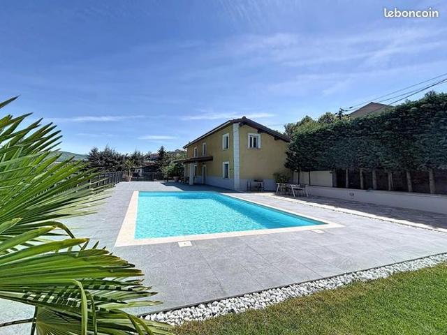 Villa 4 pièces 135 m²
